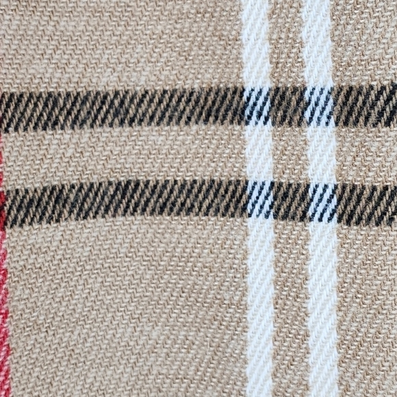 Steve Madden Women's Mid Weight Cozy Plaid Muffler Scarf - OS - Picture 3 of 4